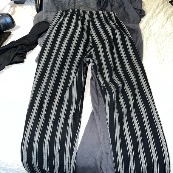 Striped Brandy Melville pants. XS - Picture 3 of 3